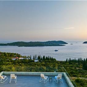 2 bedroom villa with pool, Orasac near Dubrovnik, sleeps 4
